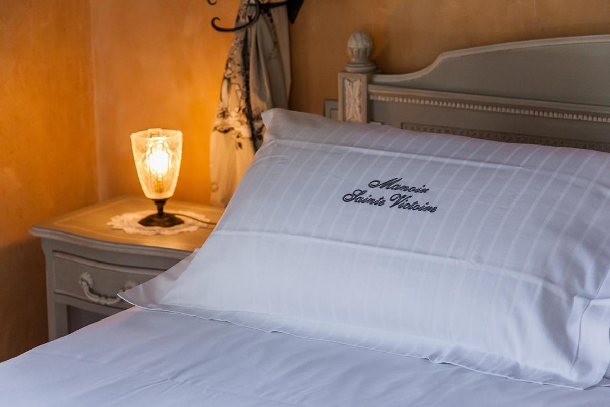 Manoir Sainte Victoire Bed and Breakfast Μπαγιέ Εξωτερικό φωτογραφία